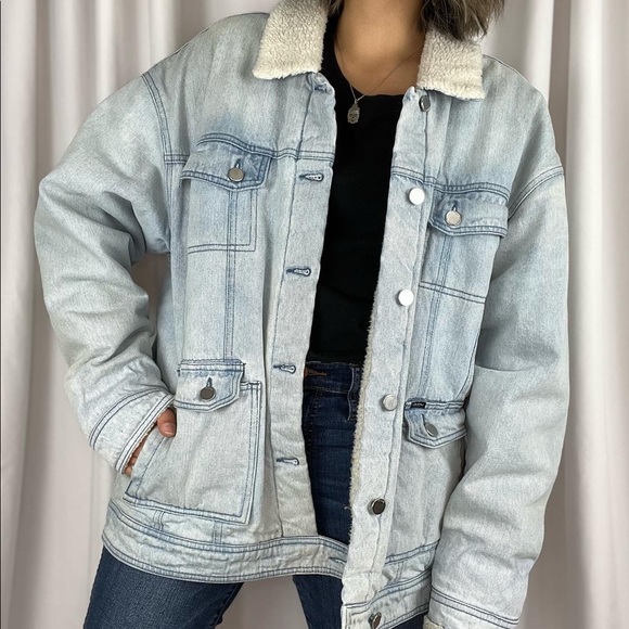 Volcom light wash faux Sherpa lined denim jacket sz men’s m - Picture 4 of 9